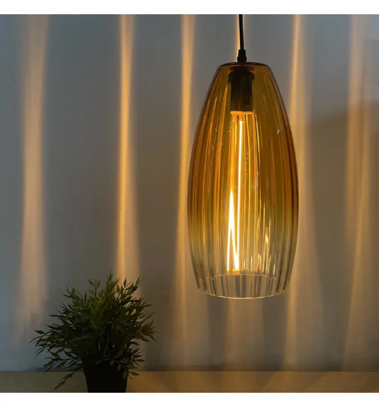 lampara-led-filamento-colgante-golden-glass-4w-ambar (1).webp